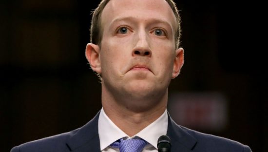 Mark Zuckerberg sottovaluta la privacy, Facebook di nuovo nella bufera