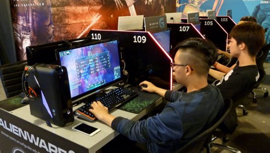 La Cina mette il coprifuoco ai videogame online per minorenni